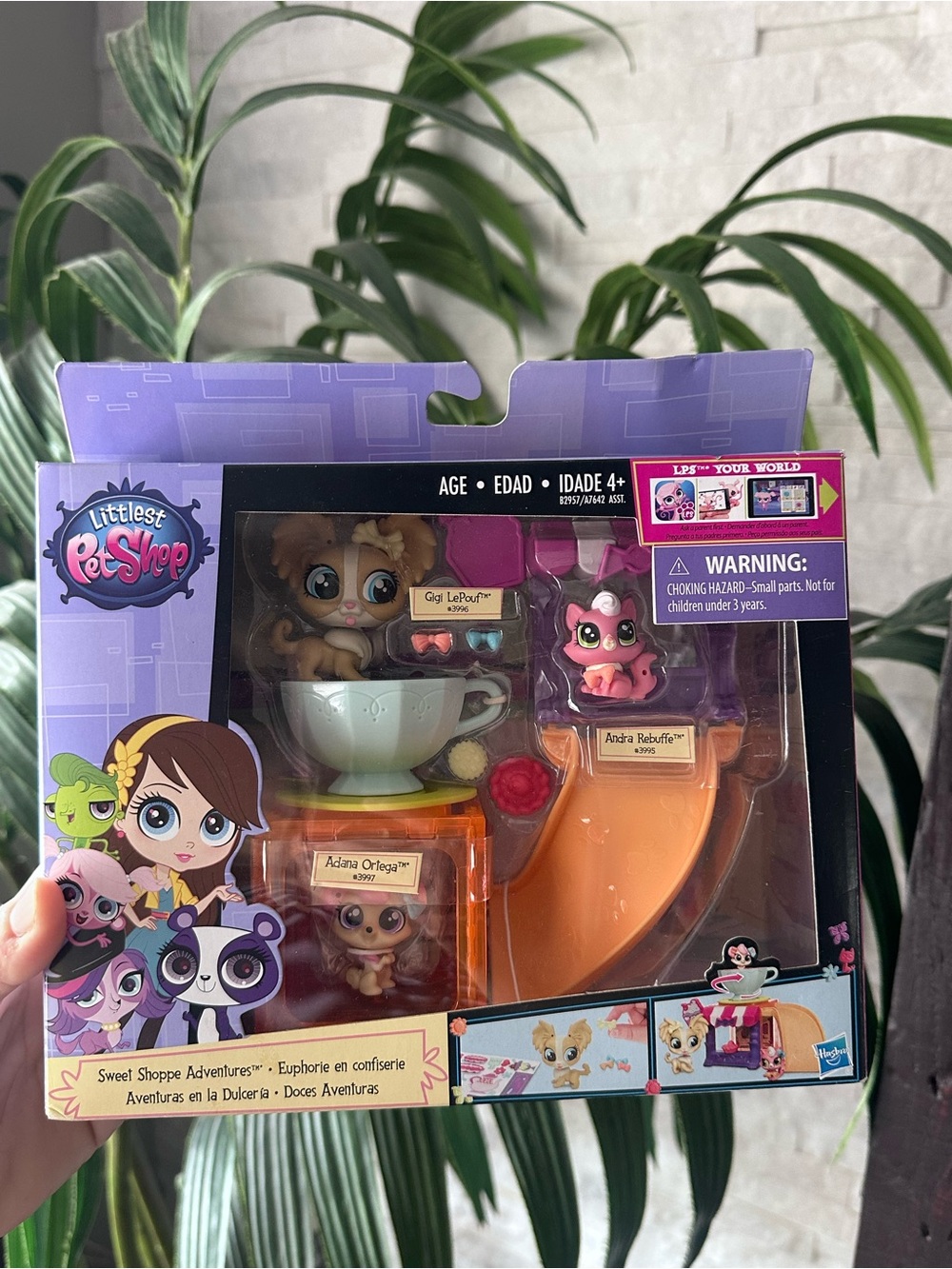Littlest Pet Shop “Sweet Shoppe Adventures” Playset Sealed New in Box